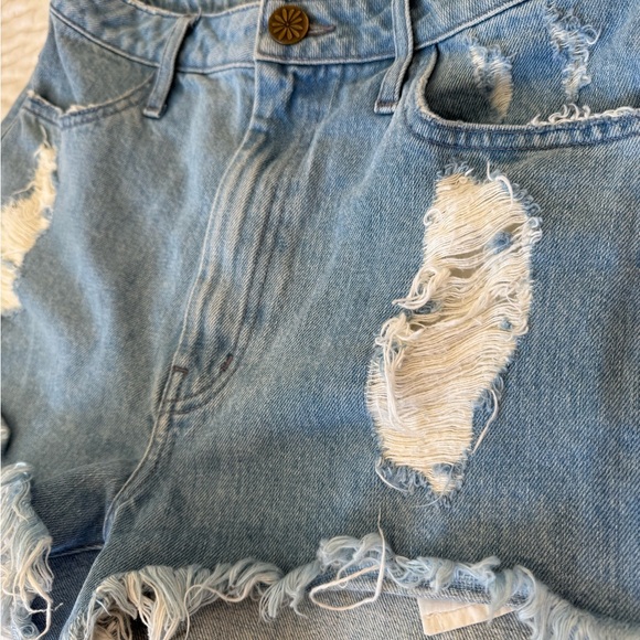 Never worn NWOT Show Me Your Mumu Houston Shorts Size: 26 - Picture 7 of 10